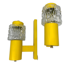 Pair of vintage wall lights in glass and yellow lacquered metal     