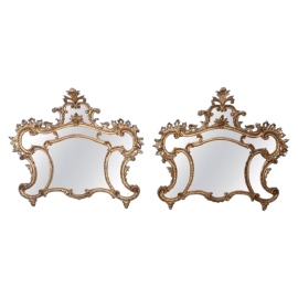 Coppia di grandi specchi in stile barocco Veneziano Luigi XV intagliati e dorati                            