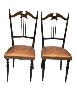 Coppia di sedie tipo Chiavarina con seduta in tessuto, anni '60