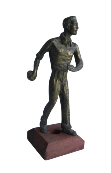 Joueur de Pétanque - Bronze sculpture in the style of Oscar Ruffony