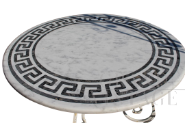 Antique round table top in inlaid Carrara marble