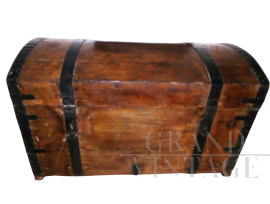 Walnut trunk from the 19th century