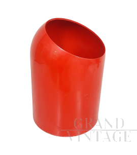 Gedy storage basket designed by Makio Hasuike in red plastic, 1970s