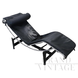 Le Corbusier style chaise longue in black leather, 1980s 