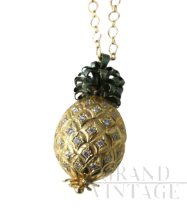 Royal Asscher necklace with gold pineapple and diamonds, Lexmond collection
