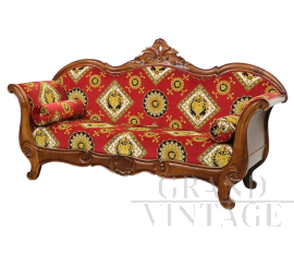 Antique Italian sofa from the mid-19th century in red fabric with floral decorations