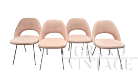Eero Saarinen fro Knoll - 4 Conference model chairs