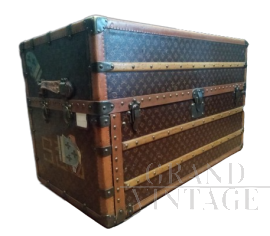 Grand Vintage - Historic Louis Vuitton trunk from 1929
                            