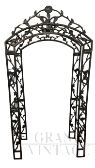 Large cast iron climbing rose arch