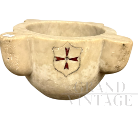 Large antique mortar in Carrara marble with the coat of arms of the Order of Malta