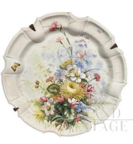 Large antique Italian Bassano majolica plate with floral decoration