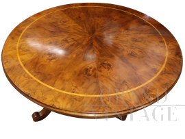 Louis Philippe table in walnut and boxwood