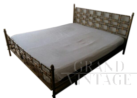 Regine bed by Luciano Frigerio, Italian design