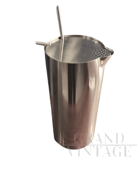 Martini mixer by Arne Jacobsen for Stelton