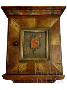 Antique Alto Veneto painted hanging cabinet, 1730