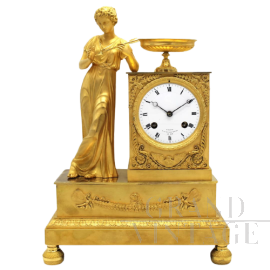 Empire Parisian clock in gilt bronze, signed and dated 1819