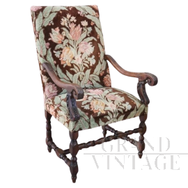 Antique walnut throne armchair from the early 18th century