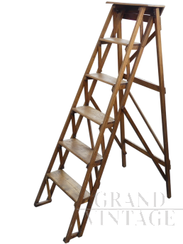 Vintage English ladder in beech wood, early 1900s