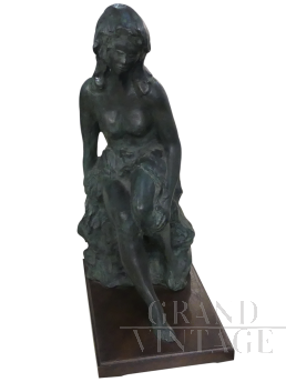 Selvestrel - Maiden bronze statue