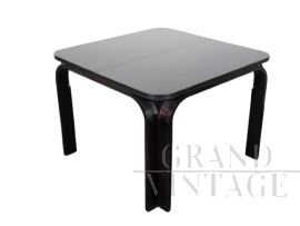 Design extendable table by Luigi Massoni
