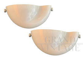 Coppia di applique Mezzamarubia di Vistosi in vetro di Murano bianco                            