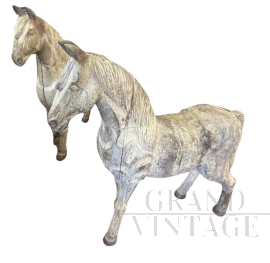 Coppia di sculture cinesi del '700 con cavalli in legno                            