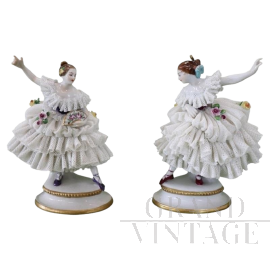 Coppia di statuine antiche con ballerine in ceramica Capodimonte, secolo XIX