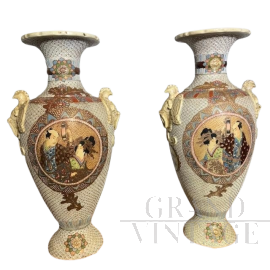 Coppia di vasi in ceramica giapponese Satsuma dei primi del '900                            