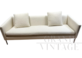 Divano 442 di Pierre Paulin in bouclé avorio                            