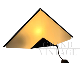 Lampada da tavolo vintage piramidale anni '70                            