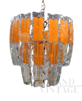 Lampadario Vistosi con lastre di vetro decorate da linee arancioni, anni '70