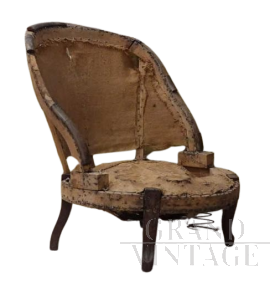 Poltrona antica destrutturata