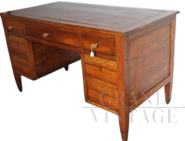 Scrivania antica Lombarda del'700 da centro in noce con cassetti                            