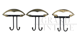 Set di 3 ganci appendiabiti vintage in ferro e ottone, anni '70