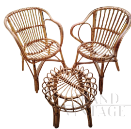 Set of two vintage wicker armchairs and coffee table