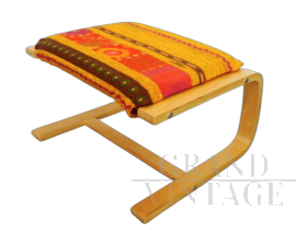 Sgabello vintage in legno curvato con imbottitura                    