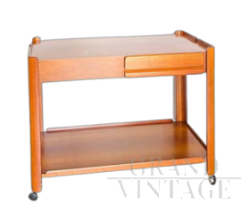 Tavolino carrello vintage in legno di noce con due cassetti, anni '70                          