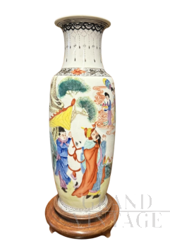 Chinese Qing Dynasty Porcelain Vase, 20th Century