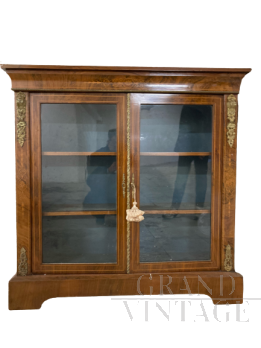 English display cabinet from the 19th century with bronzes