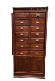 Classificatore da ufficio vintage in legno di quercia con cassetti e ante 