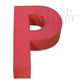 Lettera P in plastica rossa per insegna vintage anni '70
