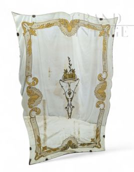 Specchio liberty a figura intera di inizio '900                            