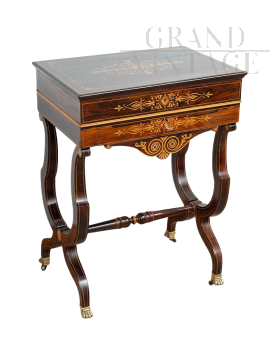 Tavolino da lavoro antico Carlo X Francese in legno esotico pregiato                            