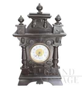 Antico orologio da tavolo in legno, anni ‘20                            