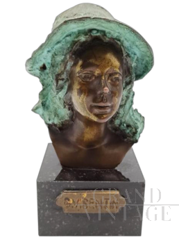 Piccola scultura busto di donna di Gianni Visentin in bronzo