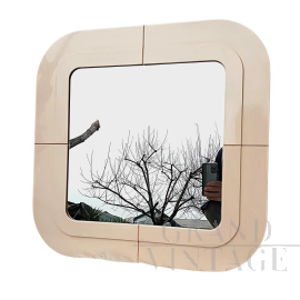 Specchio design di Anna Castelli Ferrieri per Kartell                            