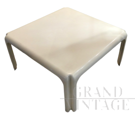 Tavolino Arcadia 80 di Vico Magistretti per Artemide                            