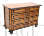 Important baroque chest of drawers in inlaid walnut, Italy 17th century