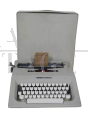 Olivetti 25 typewriter by Bellini, Italy 1974