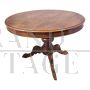 Classic round table with central leg